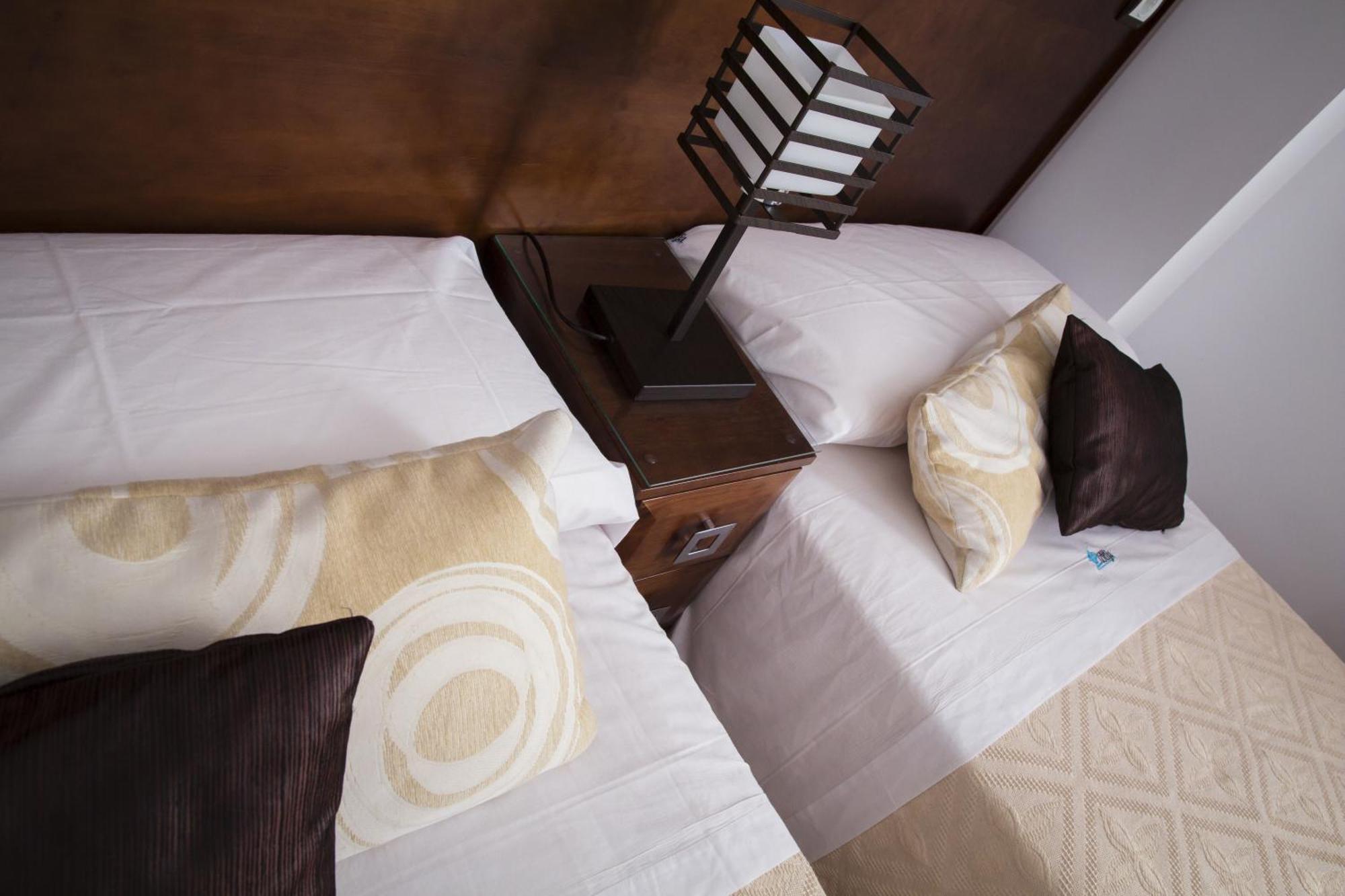 Apartamentos Casa De La Lonja Granada Kamer foto