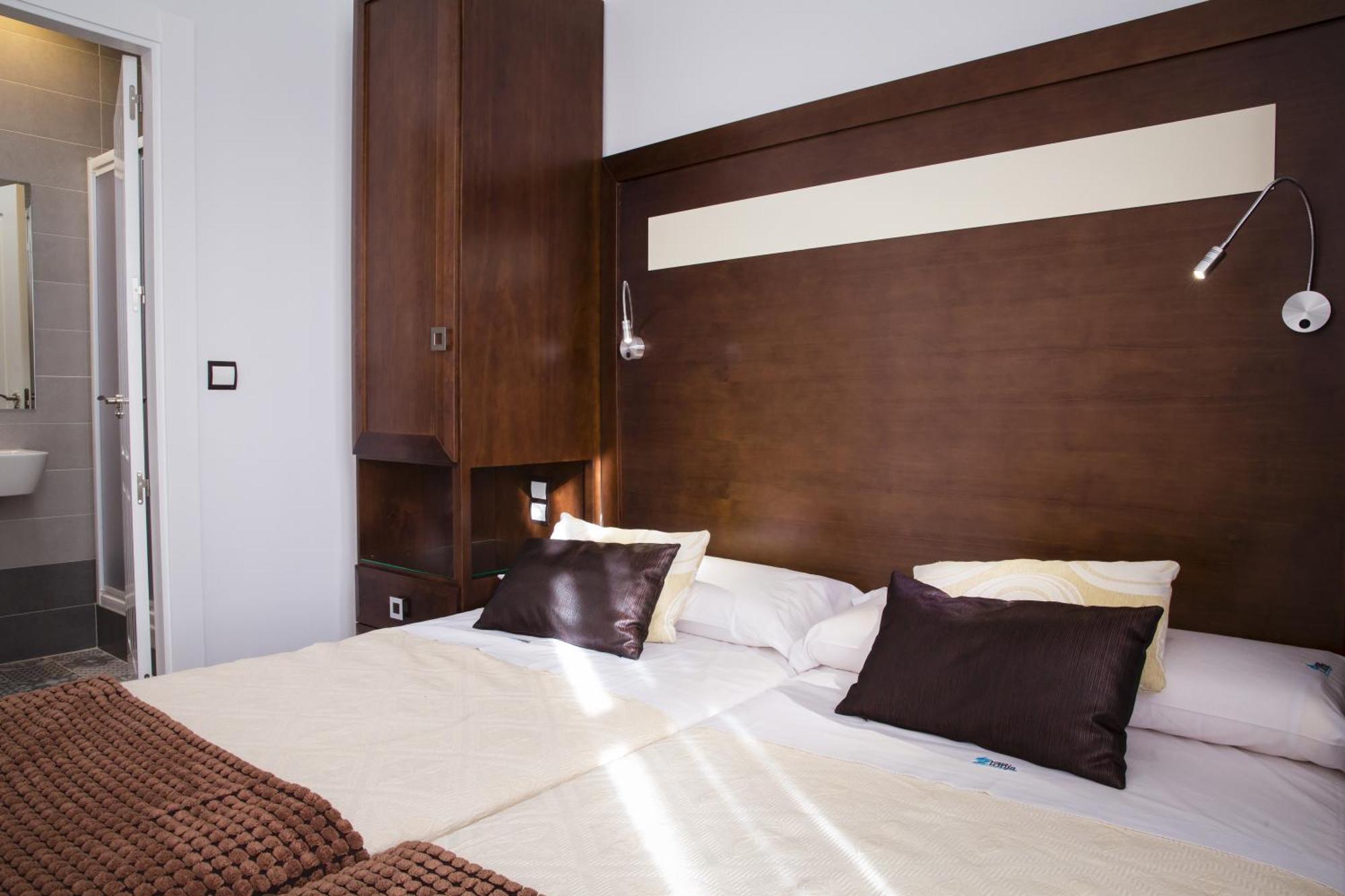 Apartamentos Casa De La Lonja Granada Kamer foto