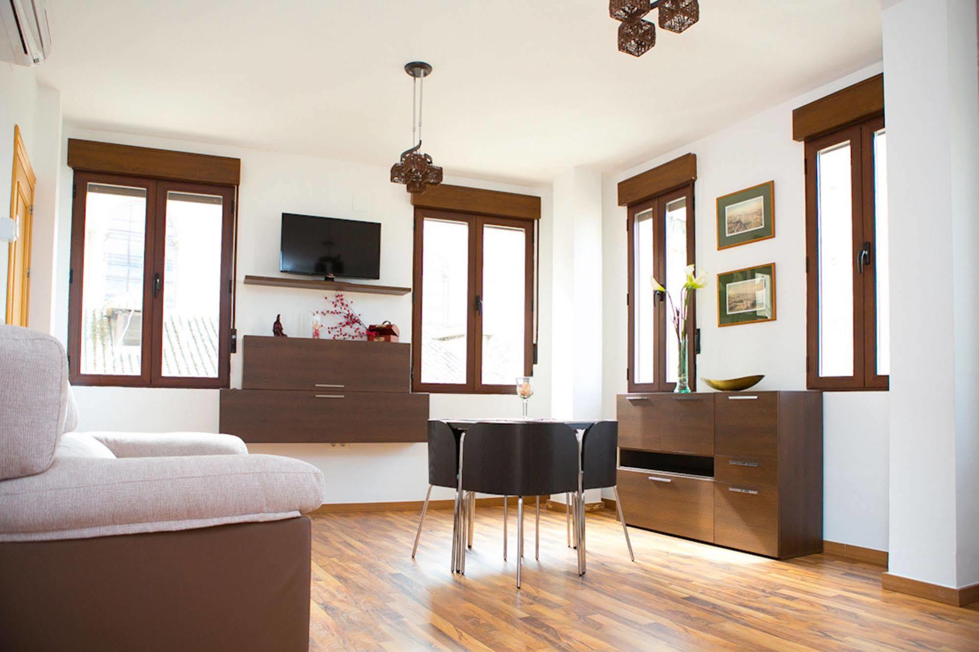 Apartamentos Casa De La Lonja Granada Buitenkant foto