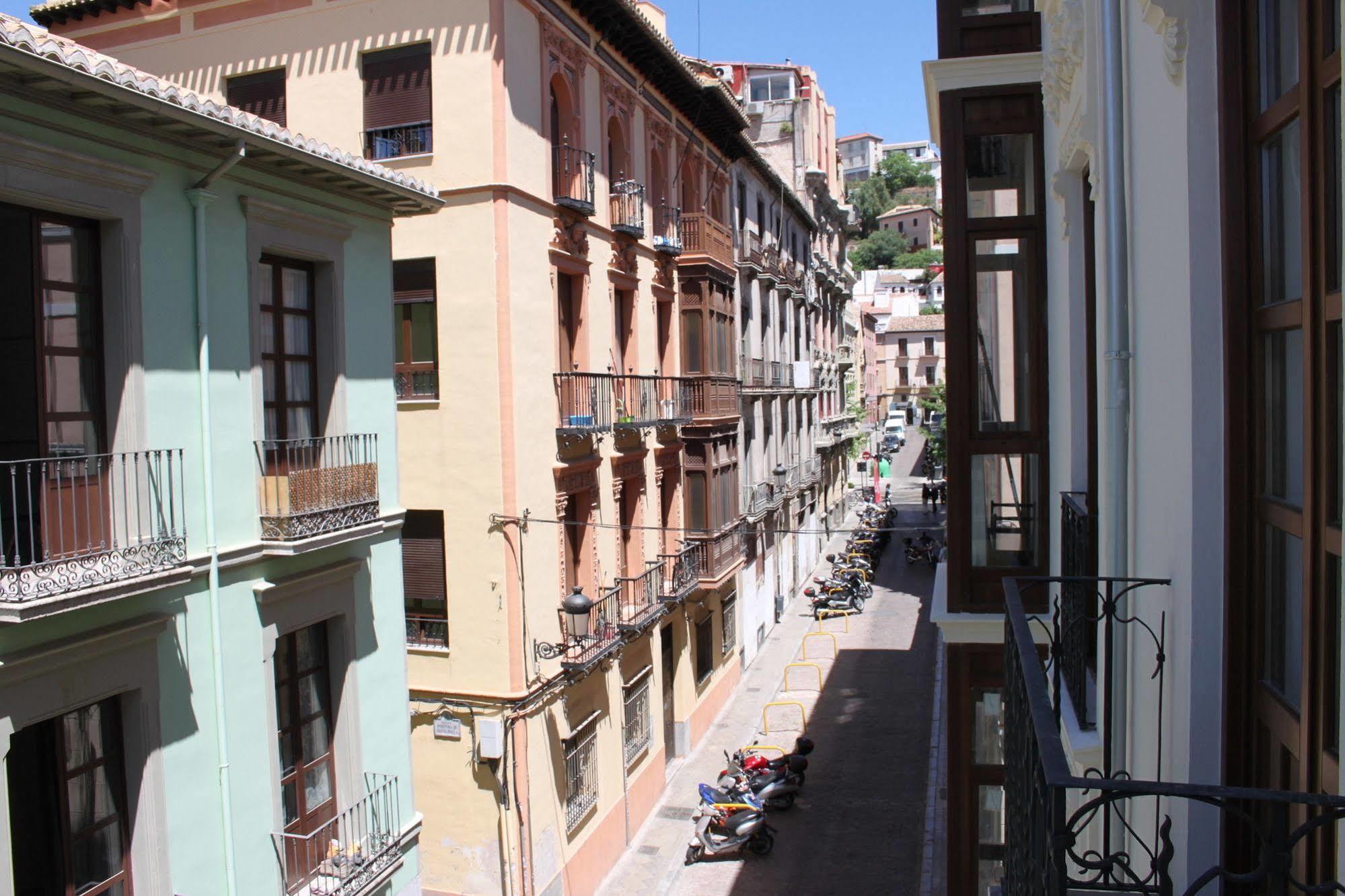 Apartamentos Casa De La Lonja Granada Buitenkant foto